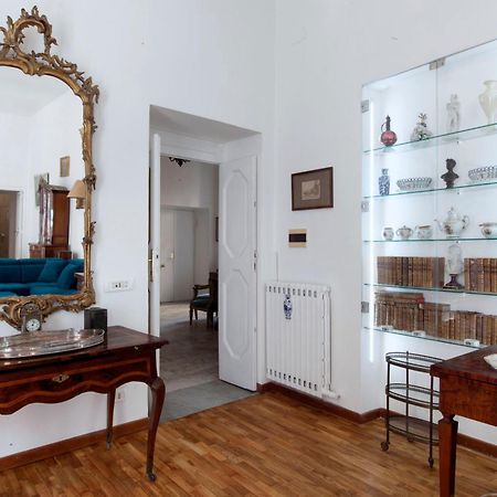Teresella Suite Napels Buitenkant foto