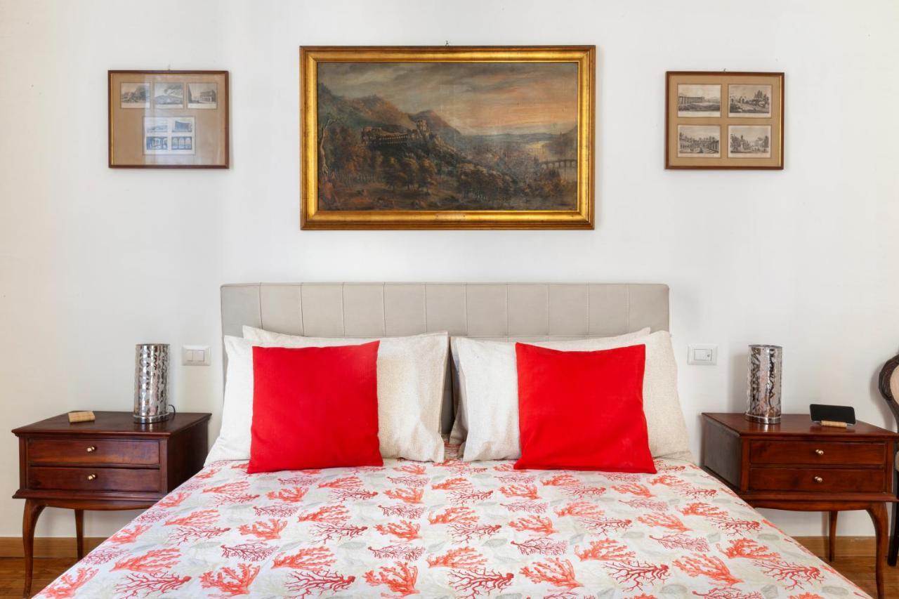 Teresella Suite Napels Buitenkant foto