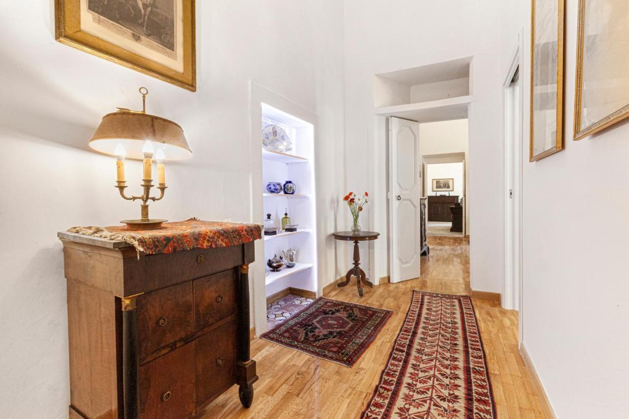 Teresella Suite Napels Buitenkant foto