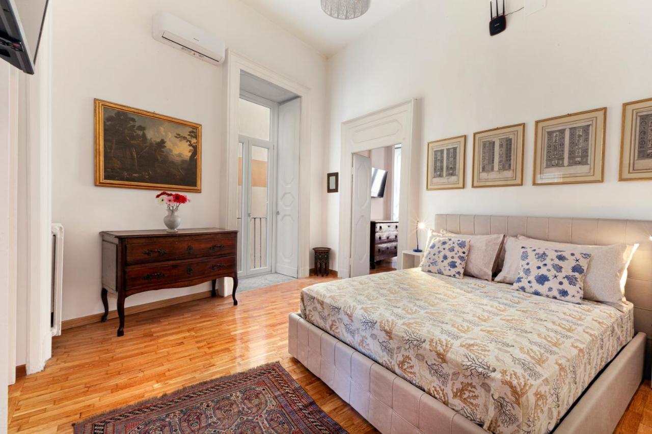 Teresella Suite Napels Buitenkant foto