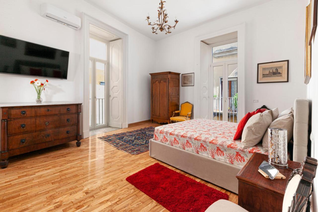 Teresella Suite Napels Buitenkant foto