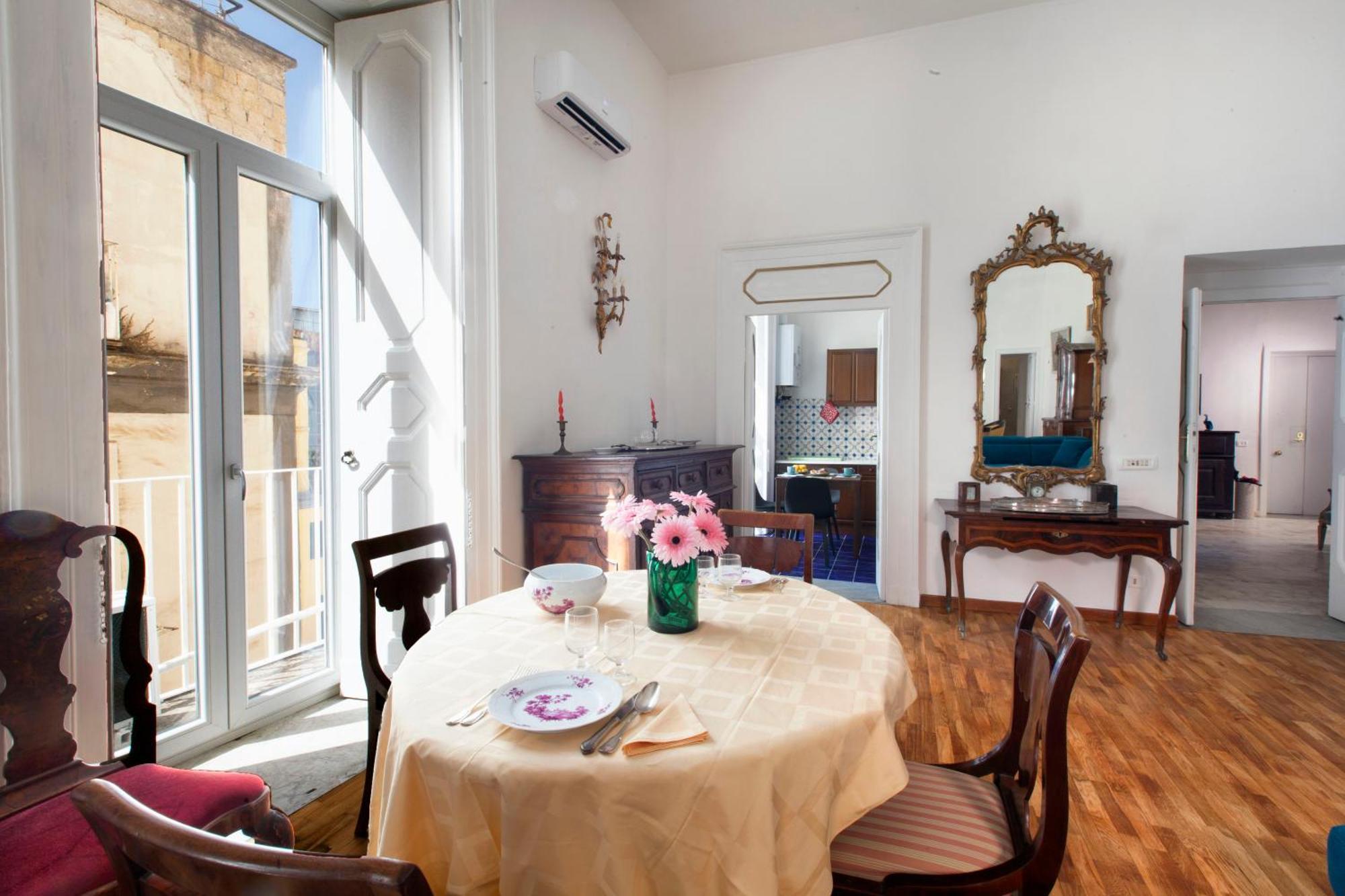 Teresella Suite Napels Buitenkant foto